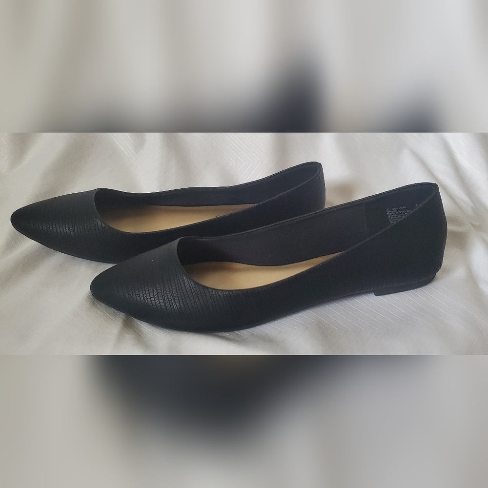 Christian Siriano Flats, Black, Size 8.5
